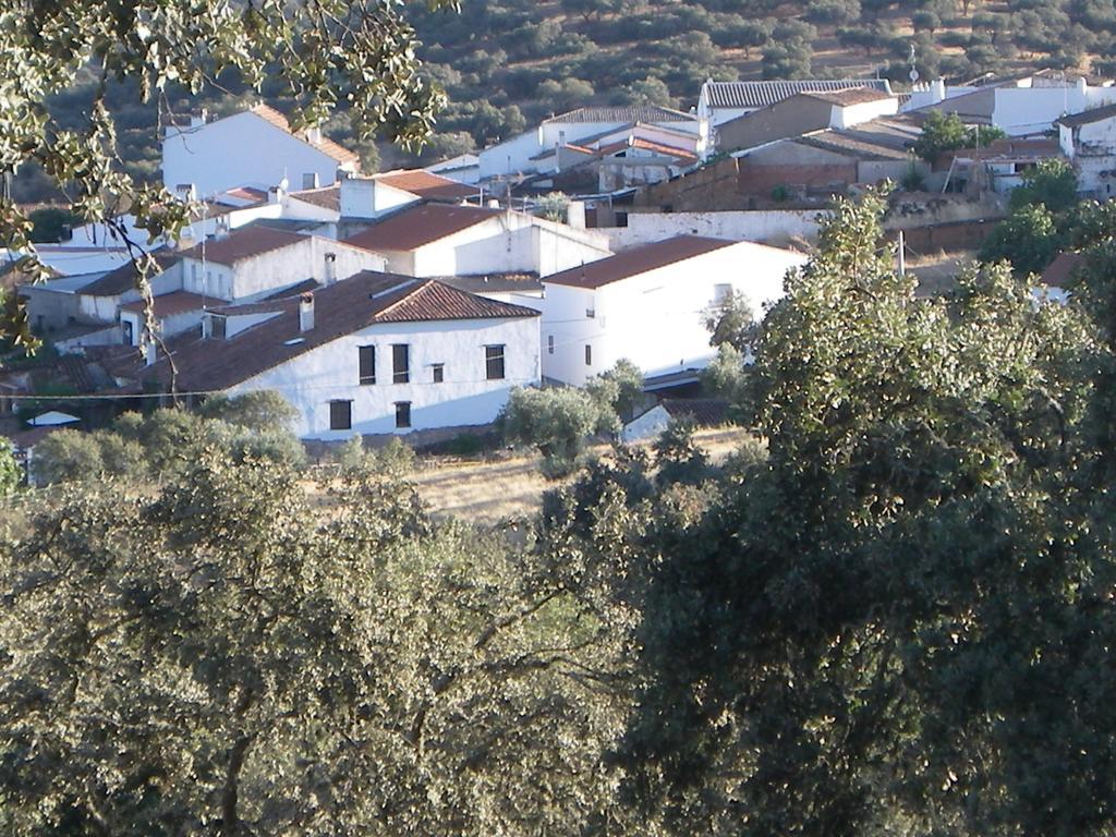 Casa Rural El Trillo Affittacamere El Alcornocal Esterno foto