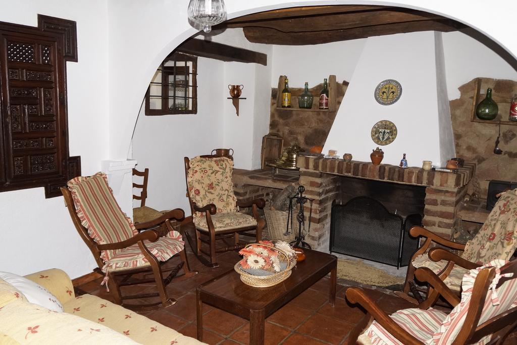 Casa Rural El Trillo Affittacamere El Alcornocal Esterno foto